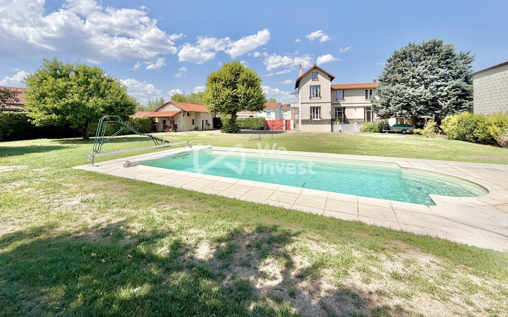 Villa de charme avec piscine, dépendance et jardin.