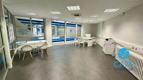 Local Professionnel de 50m2 en Hypercentre De Cahors. 27500 46000 Cahors