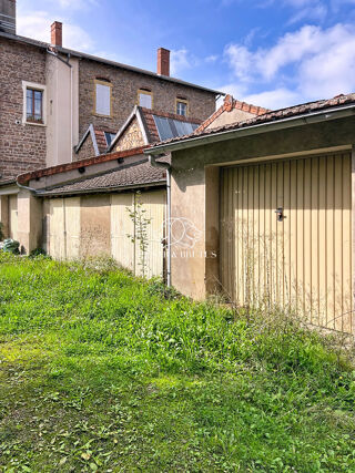  Parking / Garage � vendre 200 m� Thizy-les-bourgs