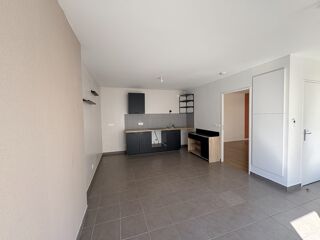  Appartement à louer 2 pièces 42 m²