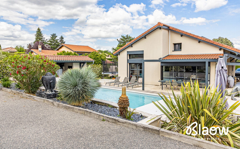 Maison 190 m² à vendre à Chuzelles
