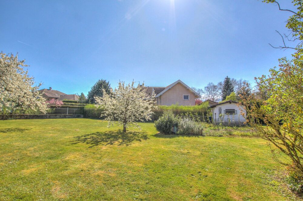 Vente Terrain Terrain à bâtir - 706 m² Saint-genis-pouilly