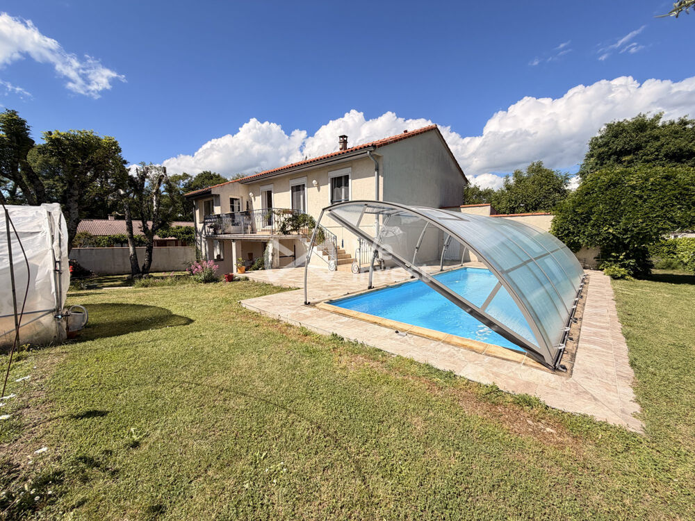 Maison Familiale avec piscine et vue Montagne Noire
