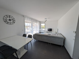  Appartement à louer 3 pièces 70 m²
