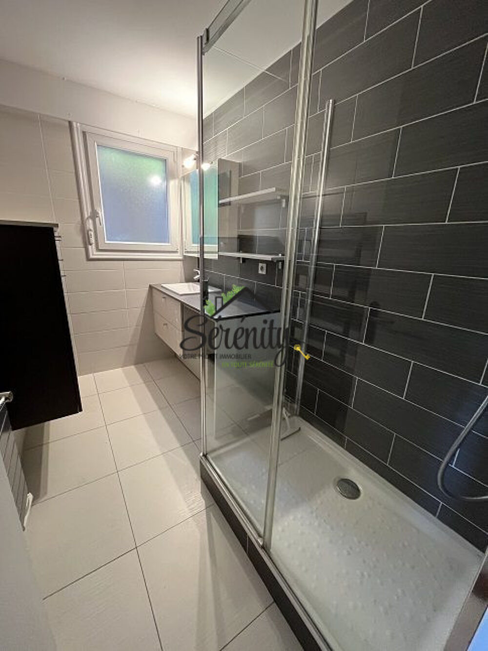 Vente Appartement Appartement type 3, 2 chambres, balcons et parking. Loos