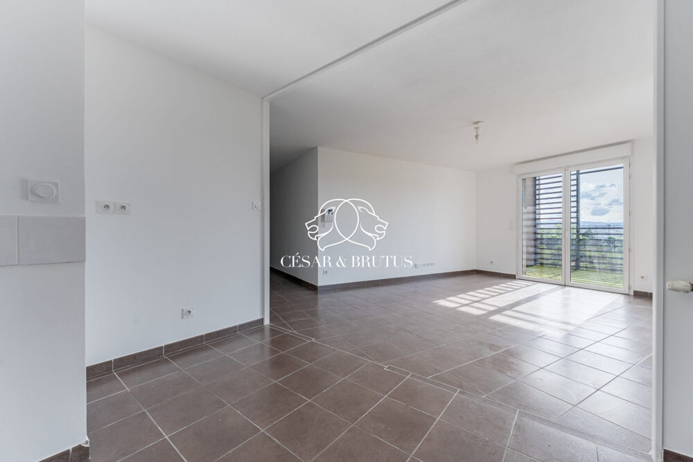 Appartement 4 pièces de 84 m² avec terrasse et garage