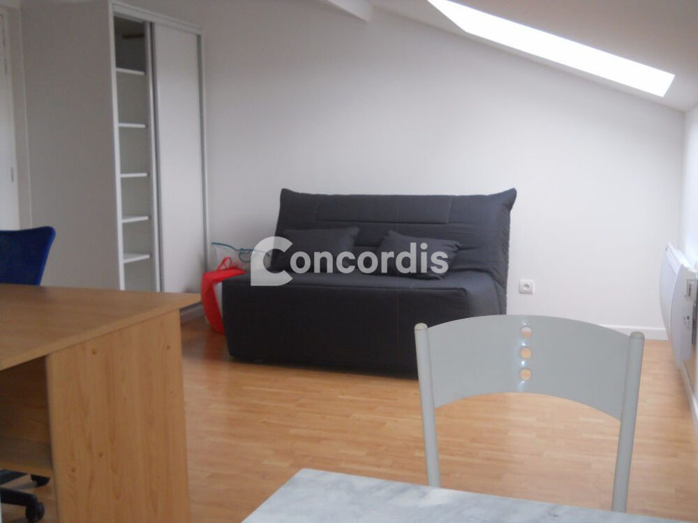 Location Appartement Artem/ Blandan, charmant studio meublé au dernier étage Nancy