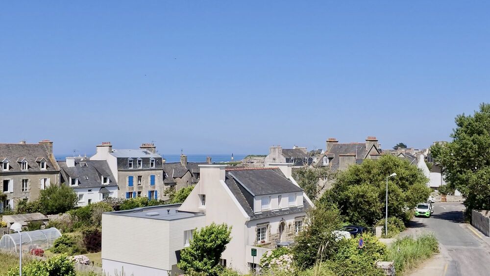 200m du Port de ROSCOFF / vue mer