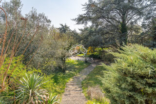  Maison à vendre 9 pièces 166 m²