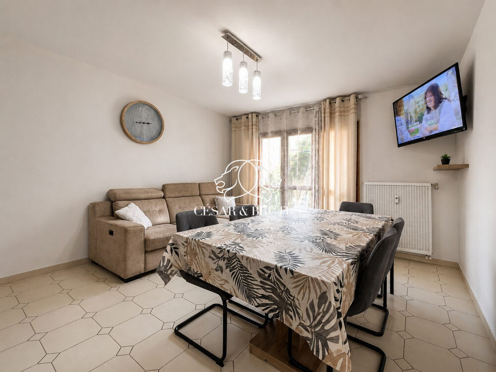 Vente Appartement PONT EVEQUE CENTRE - T3/4 - 78m² - BALCON- CAVE - PLACE PRIVATI Pont-Évêque