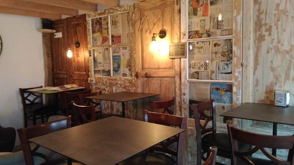   Murs et fonds de commerce d'un bar avec Licence IV 