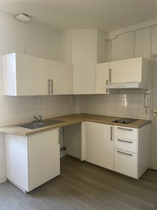  Appartement à louer 2 pièces 37 m²