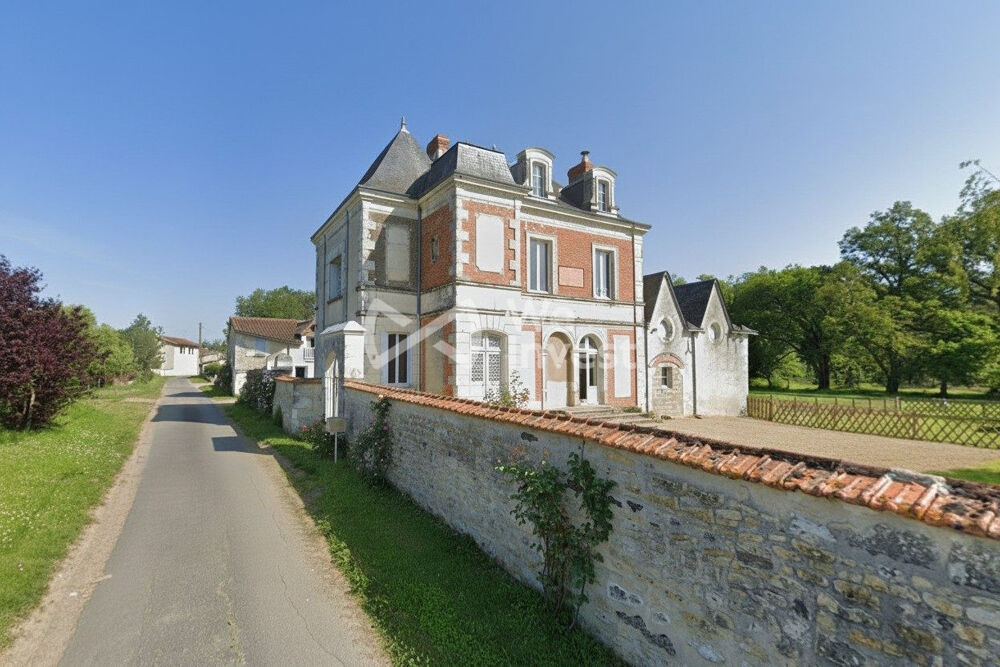 Maison 7 pièces 245 m² · à Champigny-sur-Veude · 245 m² · 439 000 €
