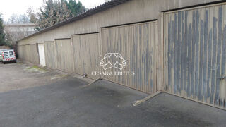  Parking / Garage � vendre 165 m� Firminy