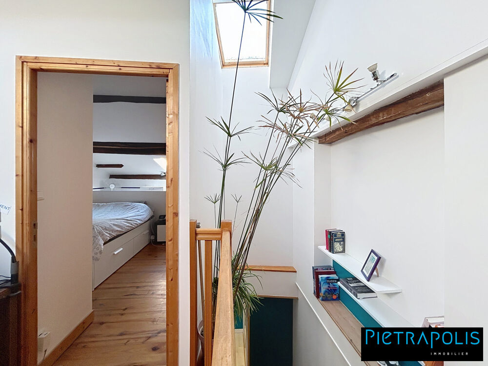 Maison mitoyenne T5/6 env. 157m² (177m² au sol) prête à vivr