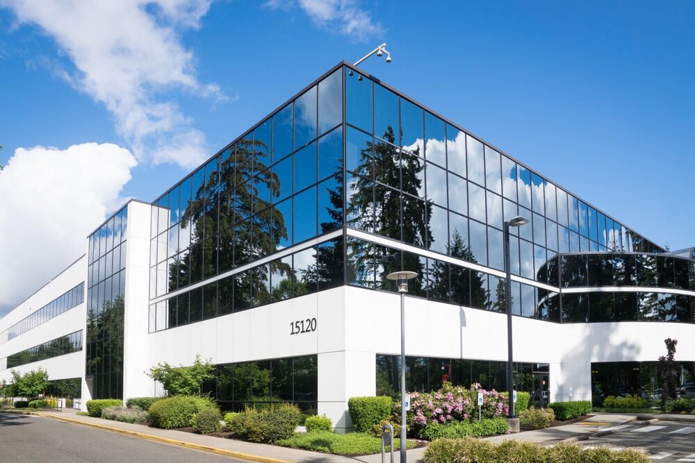   A VENDRE VANNES OUEST - Immeuble indépendant de bureaux 690m² 