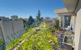  Appartement  vendre 8 pices 202 m