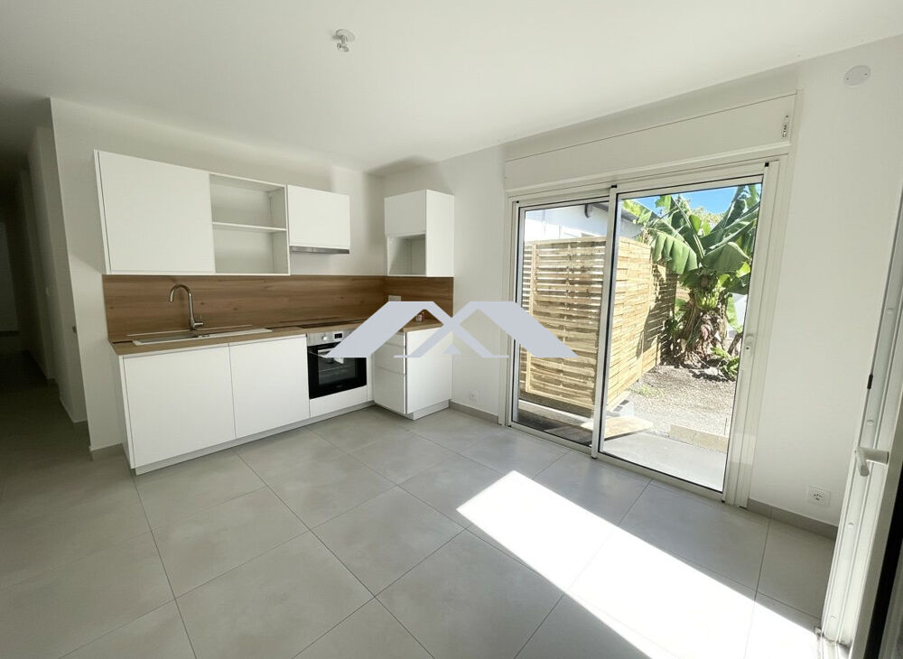 Location Appartement Appartement T3 au coeur de Saint Pierre Saint-pierre