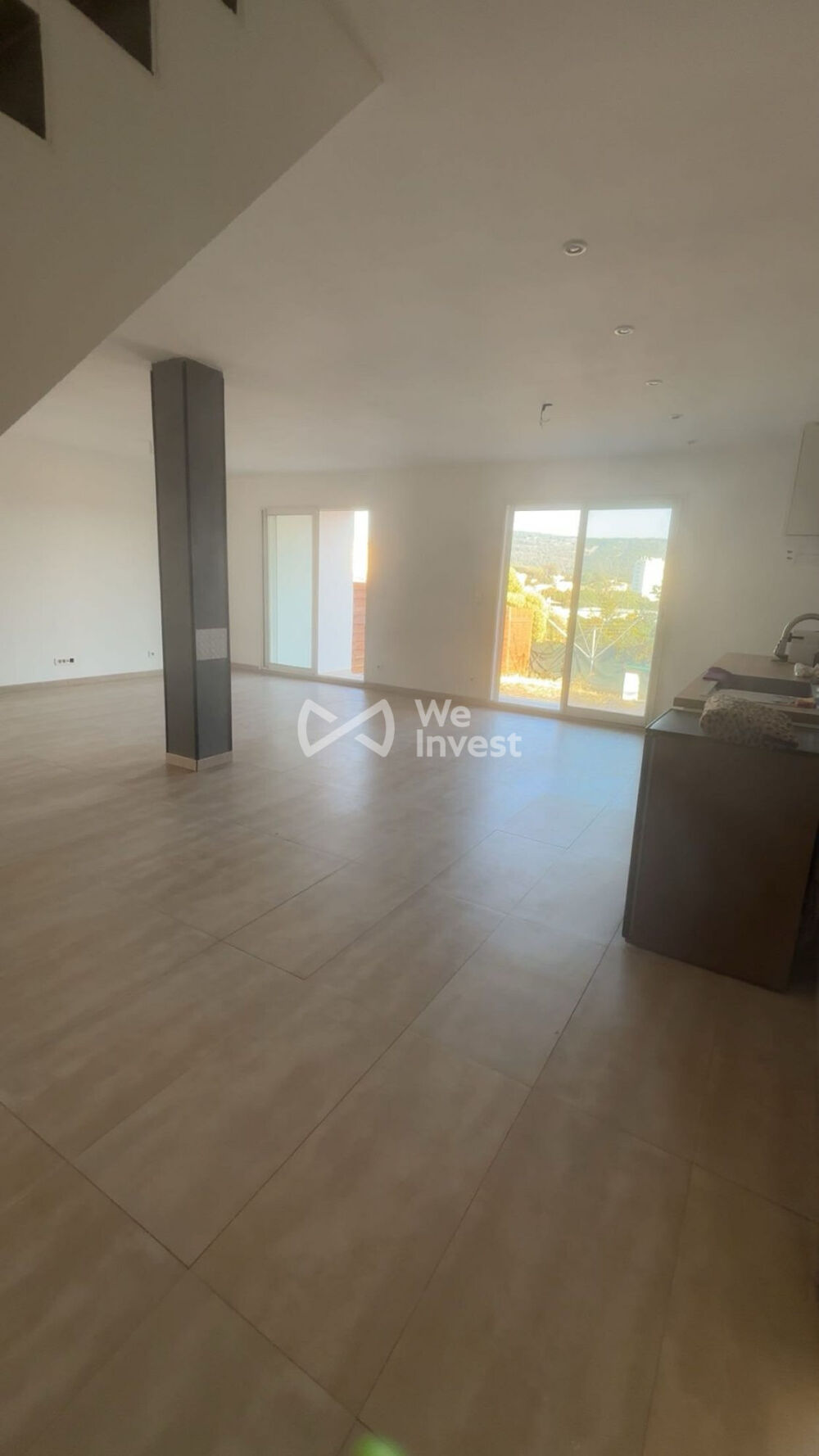 MAISON FAMILIALE --5 CHAMBRES- AVEC JARDIN- AUBAGNE