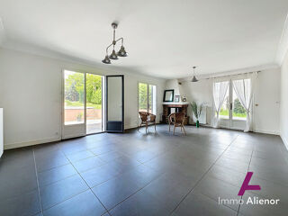  Maison  vendre 5 pices 106 m