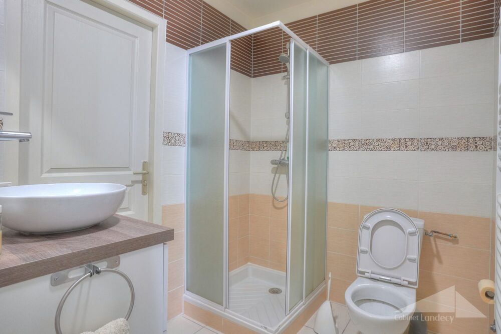 � vendre  Maison Sergy (01630)