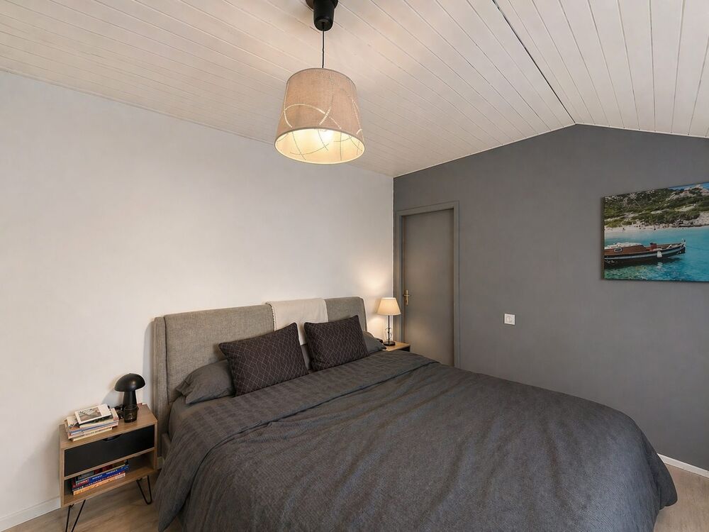 à vendre  Maison Échenevex (01170)