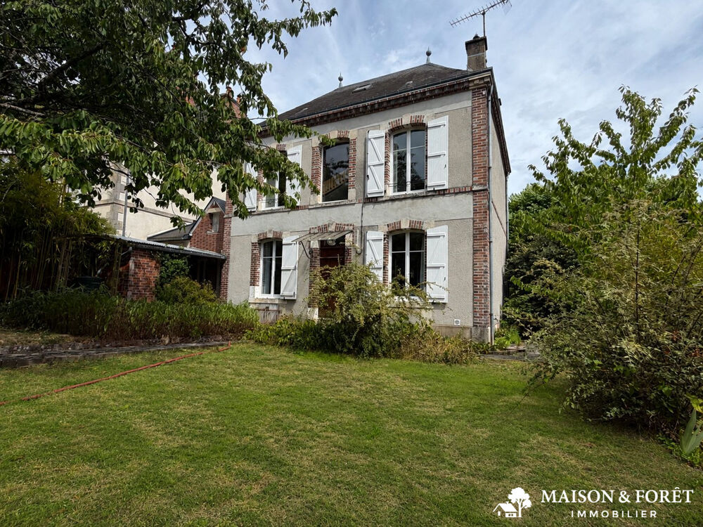 MAISON DE VILLE EN PARFAUT ÉTAT