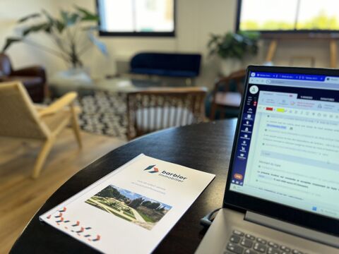   VANNES NORD - LOCAL COMMERCIAL d'environ 50 m² 