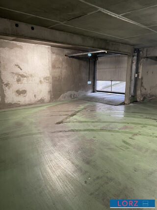  Parking / Garage  vendre 10 m