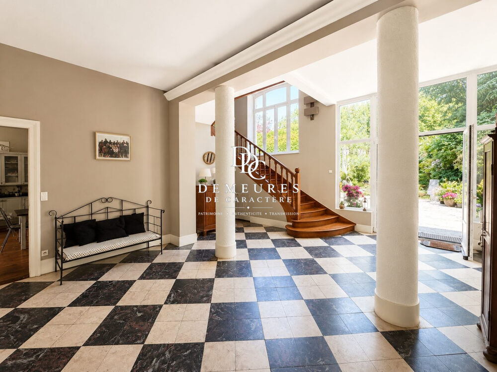 Belle demeure boulonnaise de 400m² 9 chambres