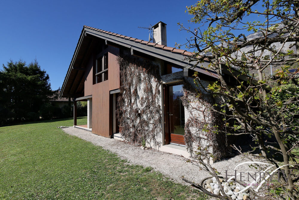à vendre  Maison Saint-Ismier (38330)