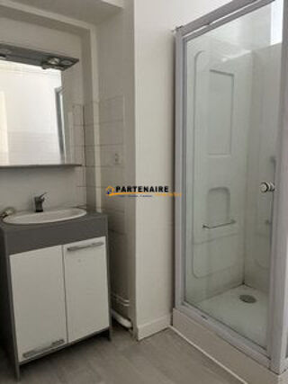  Colocation Demande3 pièces 55 m² Tournon-sur-rhône