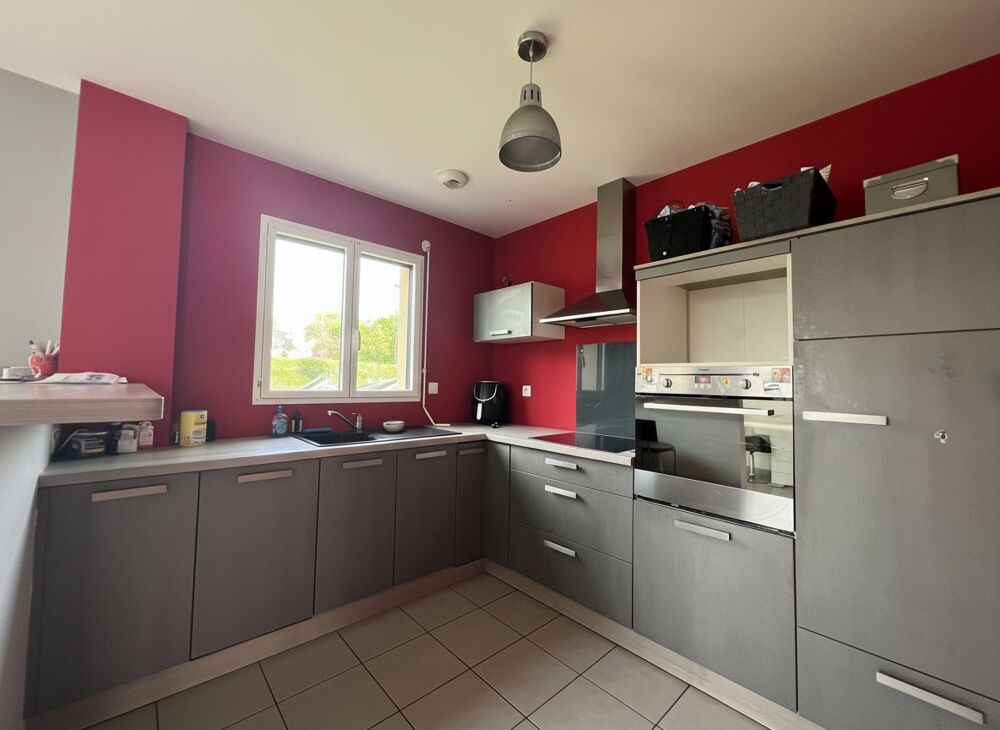 CRÉVIN  Maison 5 pièces 93,5 m² avec garage et jardin 