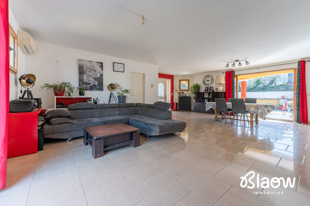 Vente Maison Maison plain pied avec sous-sol à vendre à Décines, sur 765 m Décines-charpieu