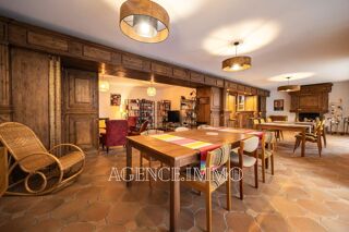  Maison � vendre 10 pi�ces 263 m�