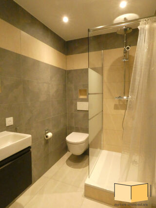  Appartement à louer 2 pièces 33 m²