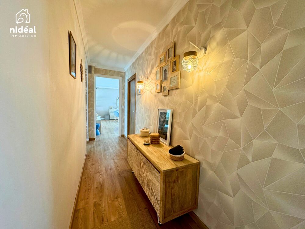 Appartement rénové de 87 m²  3 chambres  Grande terrass