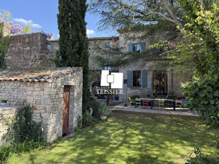  Maison à vendre 15 + pièces 478 m²