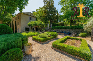  Maison à vendre 12 pièces 450 m²