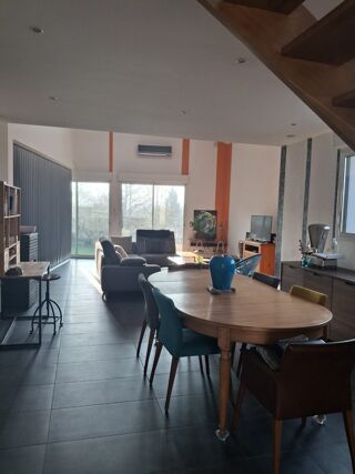  Maison � vendre 5 pi�ces 165 m�