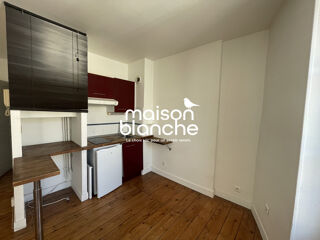  Appartement à louer 2 pièces 32 m²