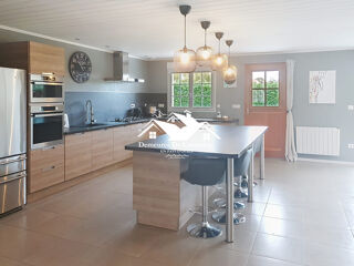  Maison � vendre 8 pi�ces 250 m�