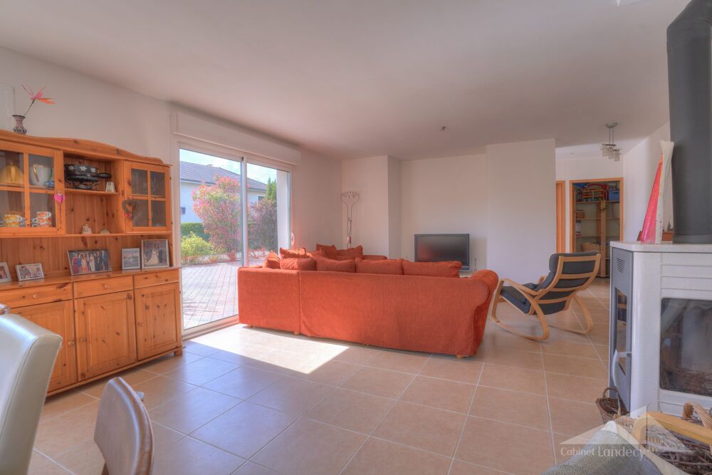 � vendre  Maison Pr�vessin-Mo�ns (01280)