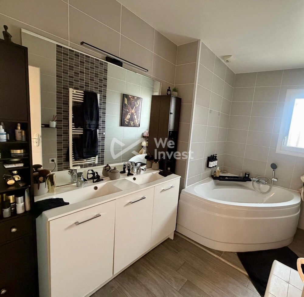 Mèze  Maison familiale 5p. 95m², piscine, double terrasse,