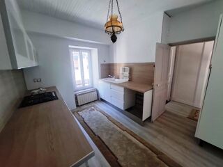  Immeuble à vendre 258 m² Cierp-gaud