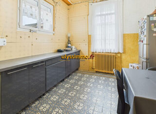  Maison  vendre 8 pices 145 m