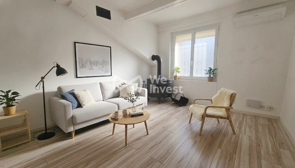 Maison très cosy avec terrasse, un havre de paix proche des com