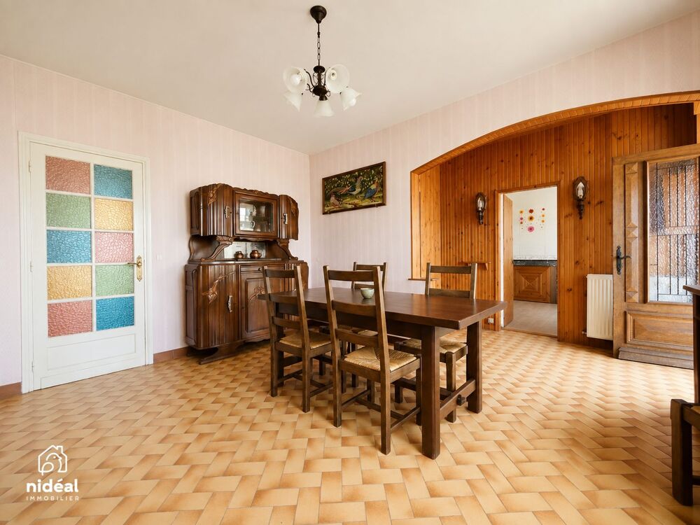 Maison plain-pied à fort potentiel  4 chambres, dépendances