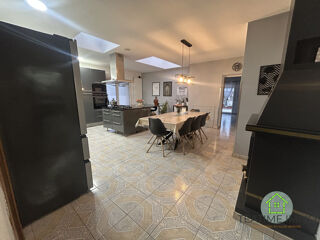  Immeuble à vendre 375 m²