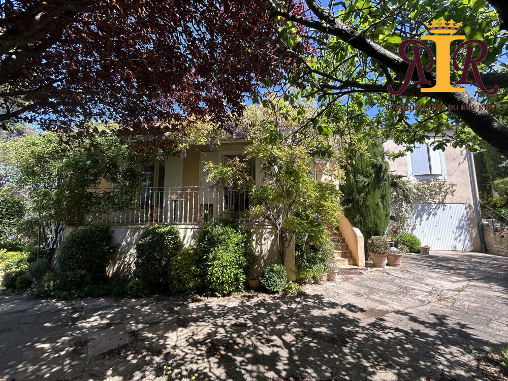 Villa de charme dans secteur calme proche centre ville